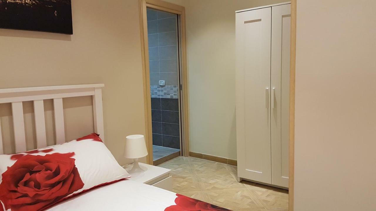 Ilemony Apartment Napoli Bagian luar foto